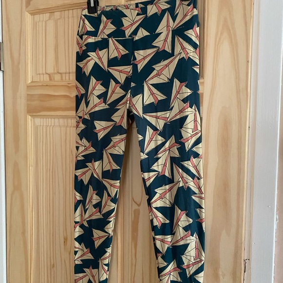 LuLaRoe Pants - Paper airplane lularoe leggings